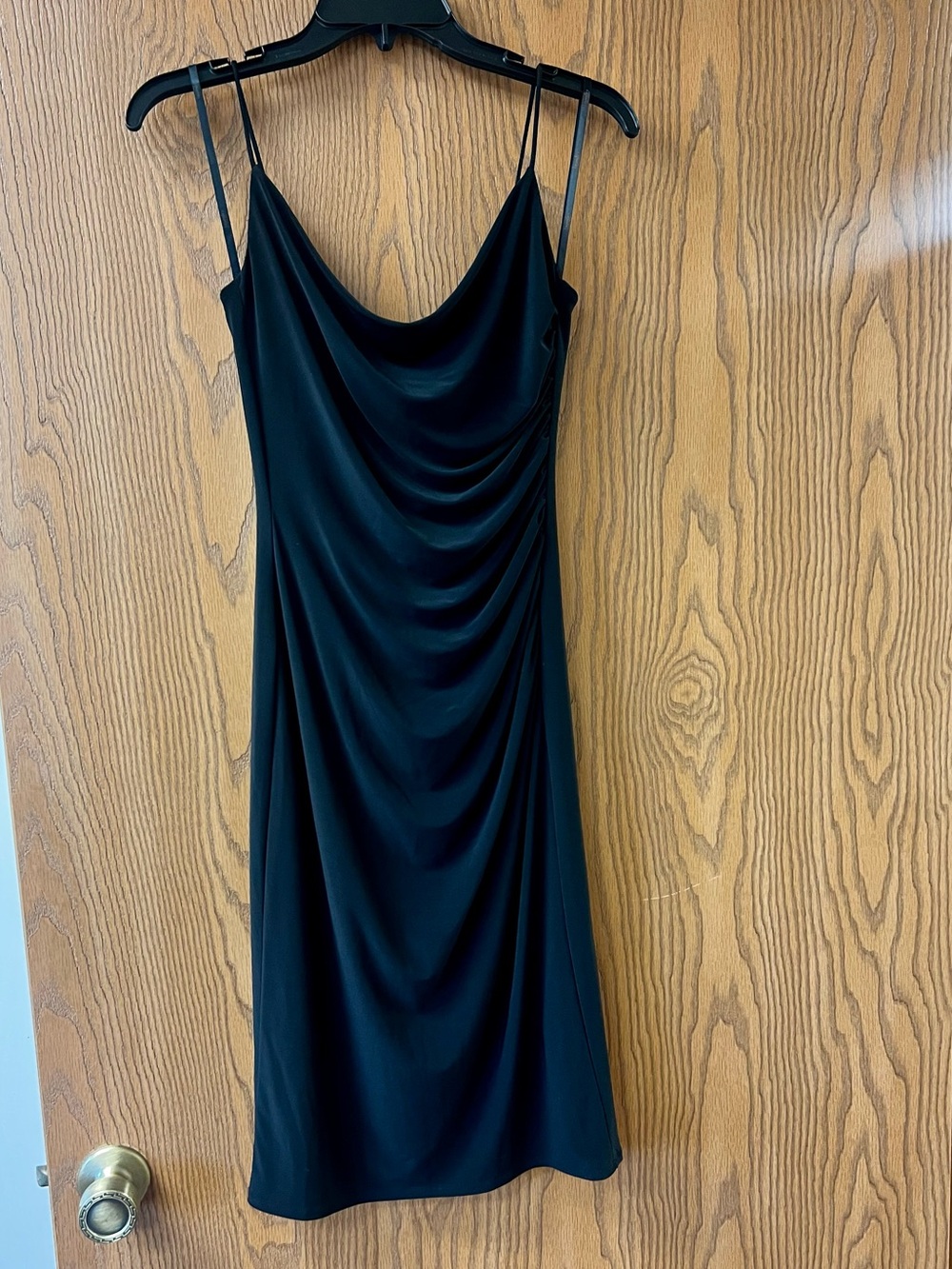 Gorgeous Laundry by Shelli Segal dress 🖤
